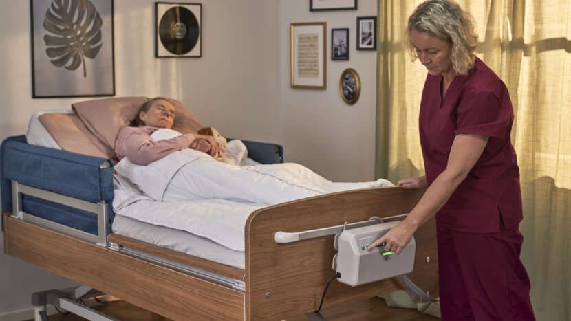 Arjo, Evenda Comfio Longterm Care Medical Bed